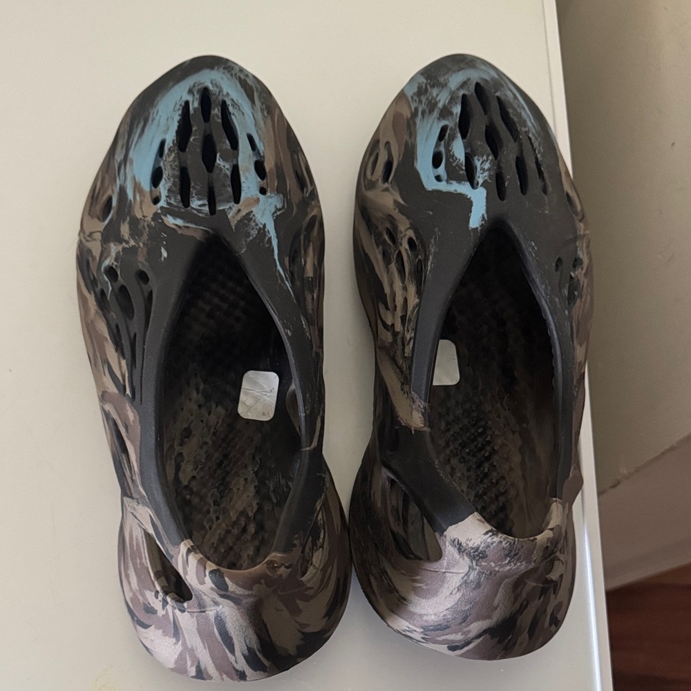 Yeezy foamrunner mx cinder